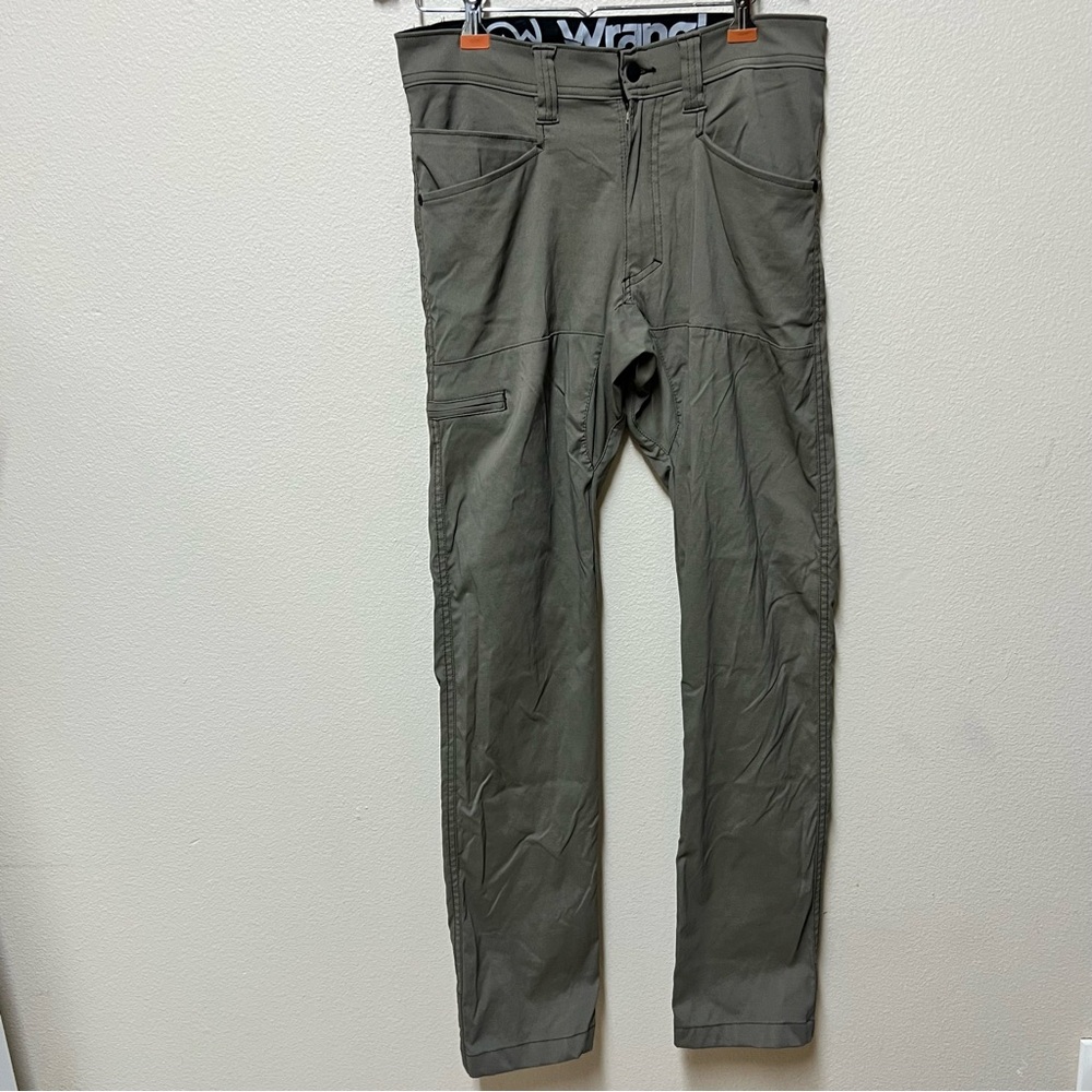 Wrangler ATG All Terrain Gear Pants 30 X 32                6 Pocket Work Hiking